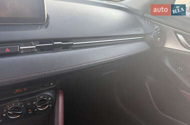 Внедорожник / Кроссовер Mazda CX-3 2016 в 