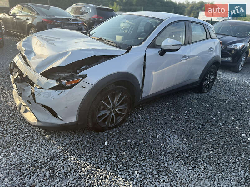 Внедорожник / Кроссовер Mazda CX-3 2016 в 