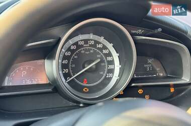 Позашляховик / Кросовер Mazda CX-3 2015 в 