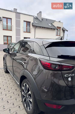 Позашляховик / Кросовер Mazda CX-3 2018 в 