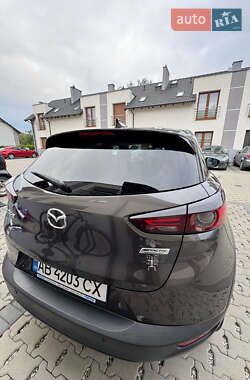 Позашляховик / Кросовер Mazda CX-3 2018 в 