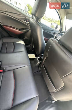 Позашляховик / Кросовер Mazda CX-3 2017 в 
