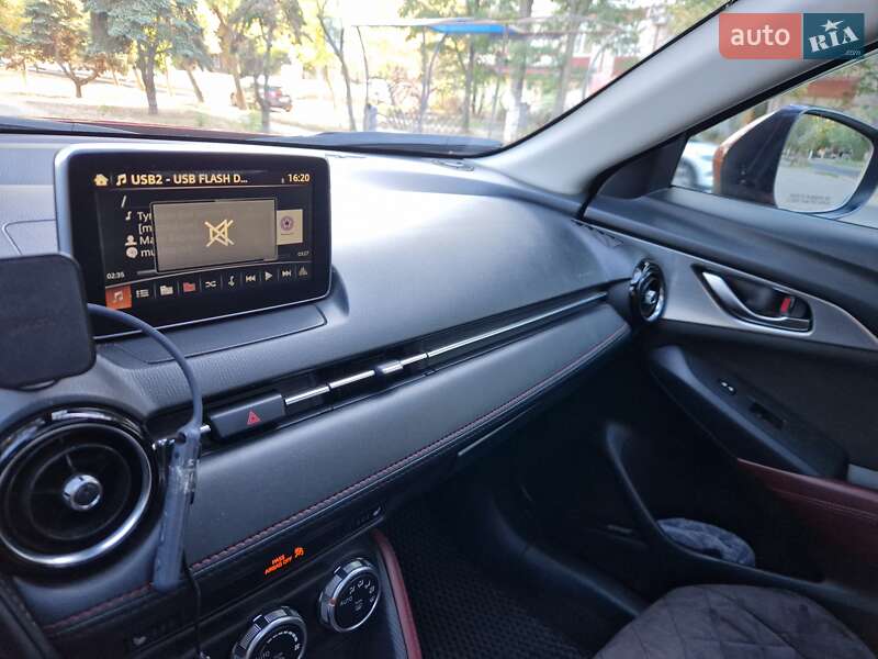 Внедорожник / Кроссовер Mazda CX-3 2015 в Белгороде-Днестровском