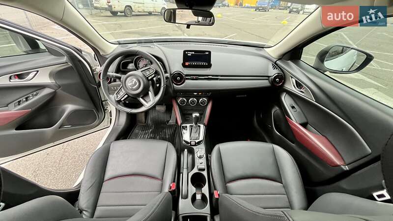 Позашляховик / Кросовер Mazda CX-3 2017 в Києві фото 10 Позашляховик / Кросовер Mazda CX-3 2017 в Києві
