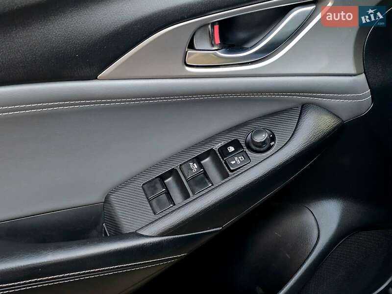 Позашляховик / Кросовер Mazda CX-3 2019 в Мукачевому