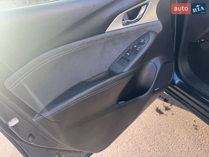 Внедорожник / Кроссовер Mazda CX-3 2018 в Харькове