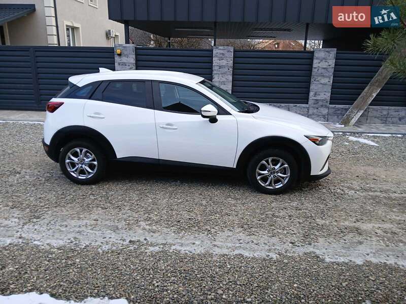 Внедорожник / Кроссовер Mazda CX-3 2016 в Черновцах
