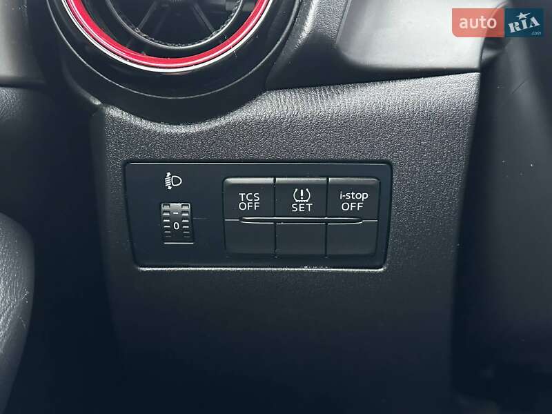 Внедорожник / Кроссовер Mazda CX-3 2016 в Киеве