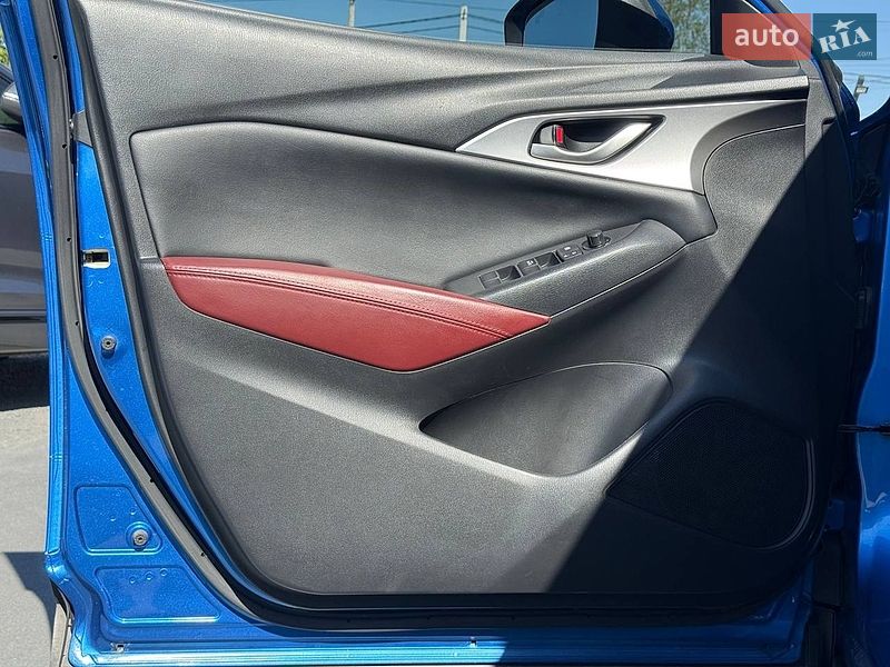 Внедорожник / Кроссовер Mazda CX-3 2016 в Ровно