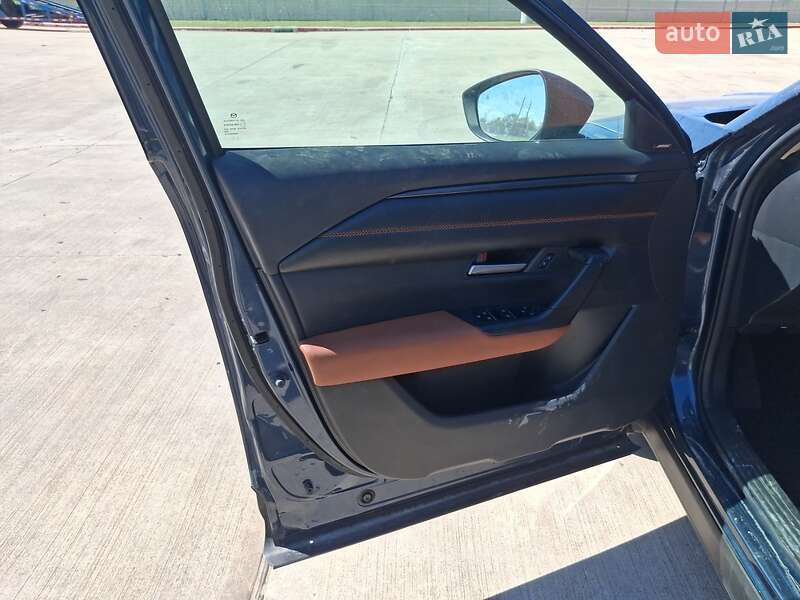 Позашляховик / Кросовер Mazda CX-50 2023 в Києві фото 56 Позашляховик / Кросовер Mazda CX-50 2023 в Києві