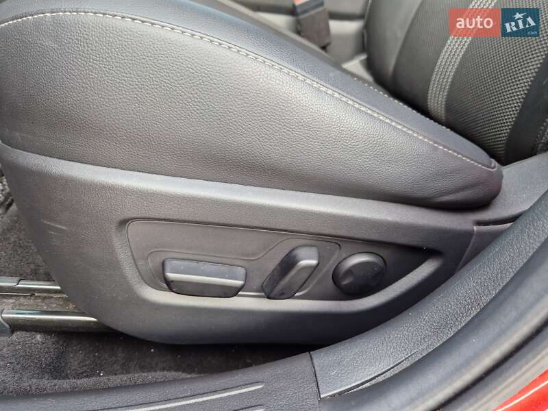 Позашляховик / Кросовер Mazda CX-50 2023 в Дніпрі