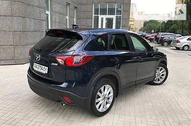 Внедорожник / Кроссовер Mazda CX-5 2015 в 