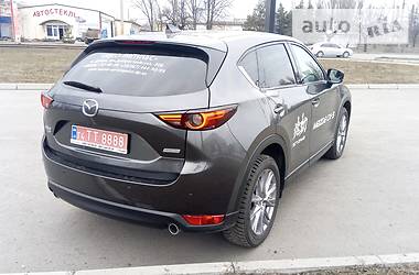 Позашляховик / Кросовер Mazda CX-5 2019 в 