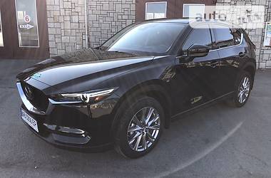 Позашляховик / Кросовер Mazda CX-5 2018 в 