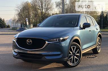 Позашляховик / Кросовер Mazda CX-5 2018 в 