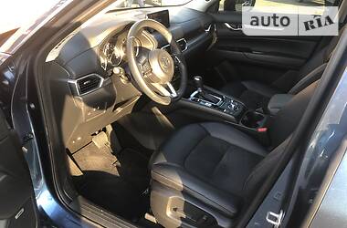 Позашляховик / Кросовер Mazda CX-5 2018 в 