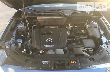 Позашляховик / Кросовер Mazda CX-5 2018 в 