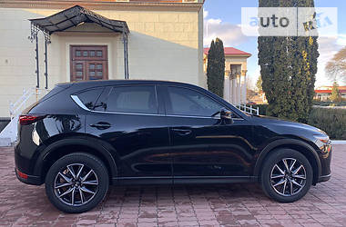 Позашляховик / Кросовер Mazda CX-5 2018 в 