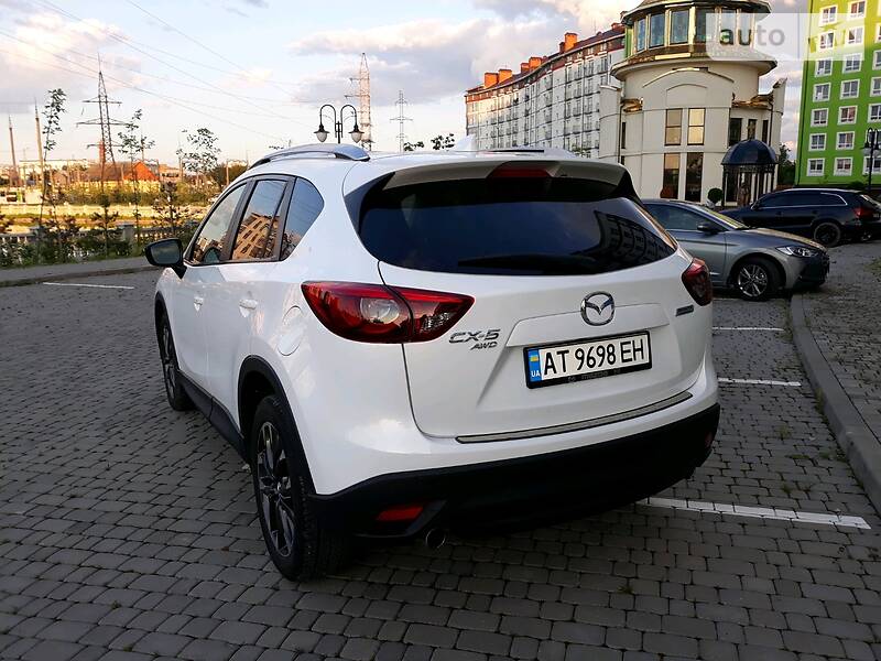 Позашляховик / Кросовер Mazda CX-5 2015 в Івано-Франківську