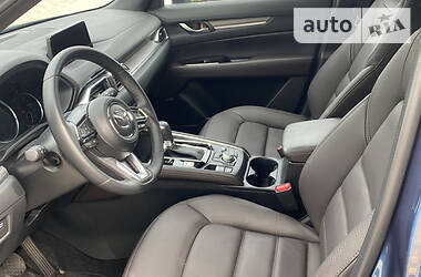 Позашляховик / Кросовер Mazda CX-5 2019 в 