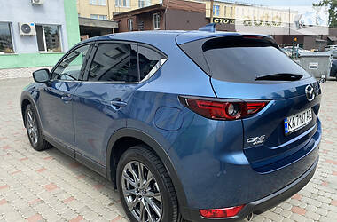 Позашляховик / Кросовер Mazda CX-5 2019 в 