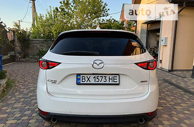 Позашляховик / Кросовер Mazda CX-5 2017 в Кам'янець-Подільському