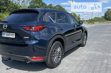 Внедорожник / Кроссовер Mazda CX-5 2017 в Луцке