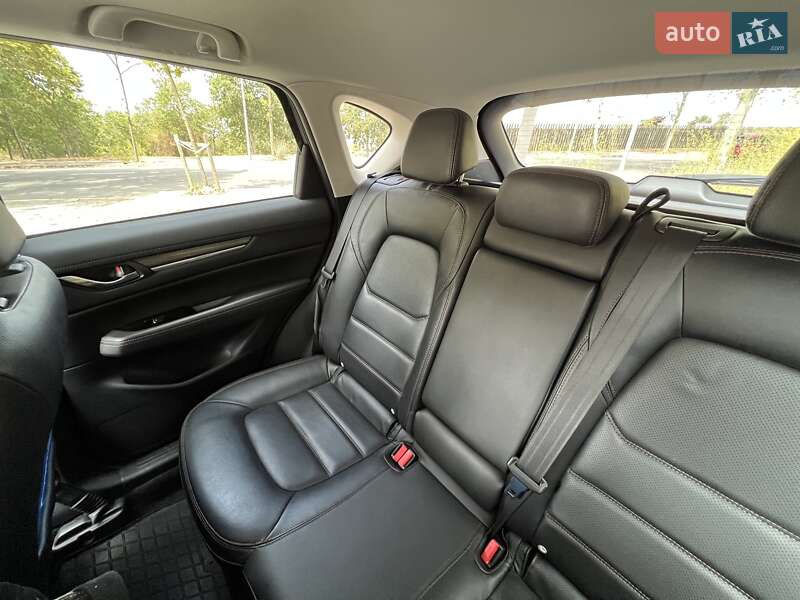 Внедорожник / Кроссовер Mazda CX-5 2019 в Киеве