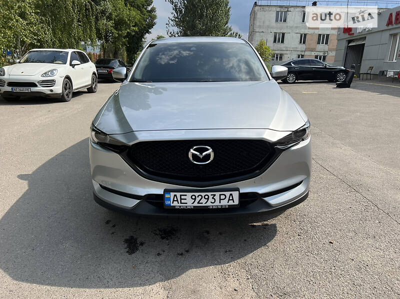 Позашляховик / Кросовер Mazda CX-5 2019 в 