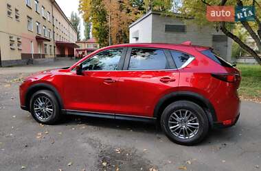 Внедорожник / Кроссовер Mazda CX-5 2017 в 