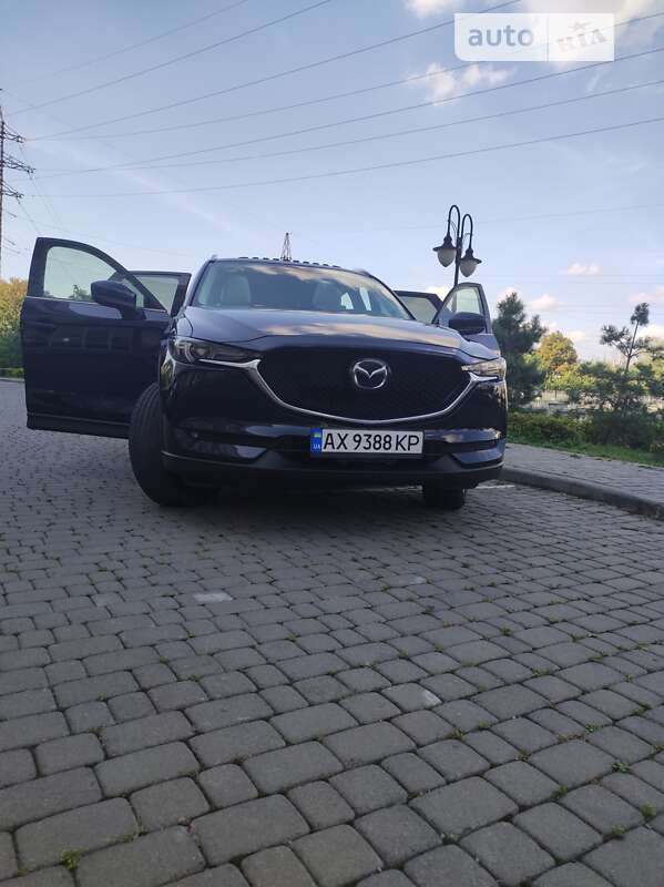 Внедорожник / Кроссовер Mazda CX-5 2017 в 