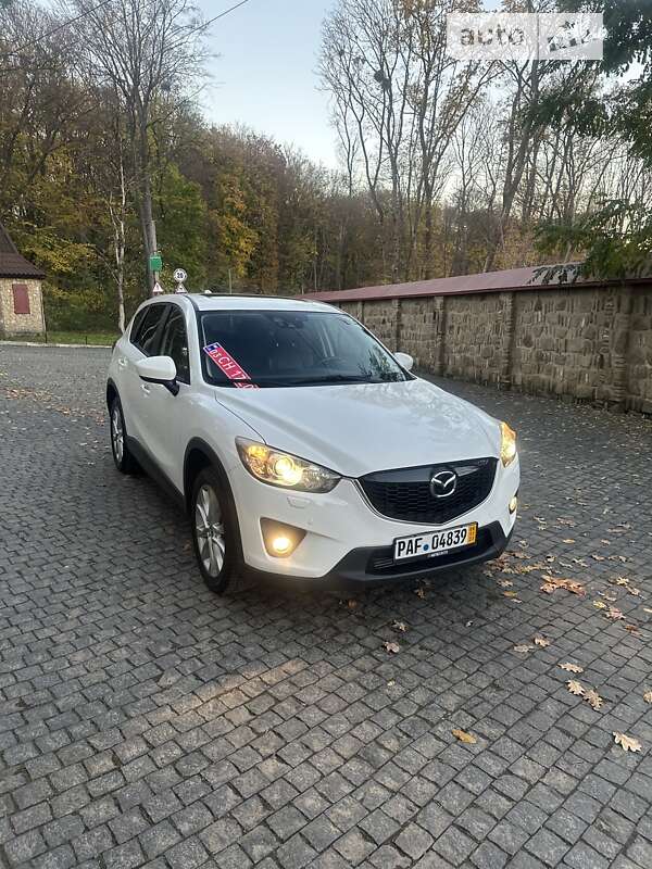 Внедорожник / Кроссовер Mazda CX-5 2014 в Черновцах