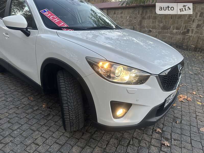 Внедорожник / Кроссовер Mazda CX-5 2014 в Черновцах