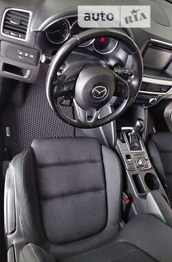 Позашляховик / Кросовер Mazda CX-5 2015 в 