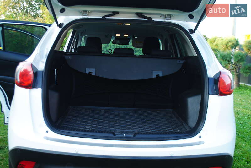Позашляховик / Кросовер Mazda CX-5 2014 в Косові