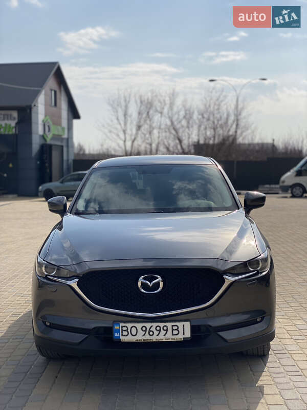 Позашляховик / Кросовер Mazda CX-5 2017 в Тернополі