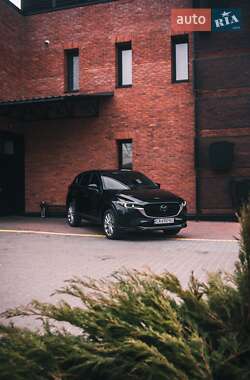 Внедорожник / Кроссовер Mazda CX-5 2023 в 