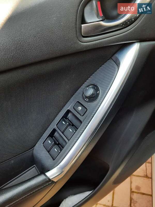 Внедорожник / Кроссовер Mazda CX-5 2015 в Херсоне