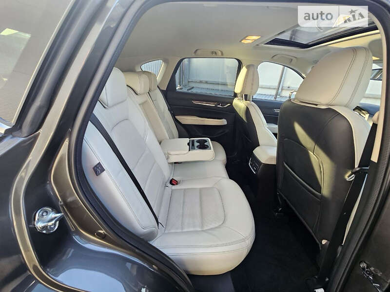 Внедорожник / Кроссовер Mazda CX-5 2017 в Киеве