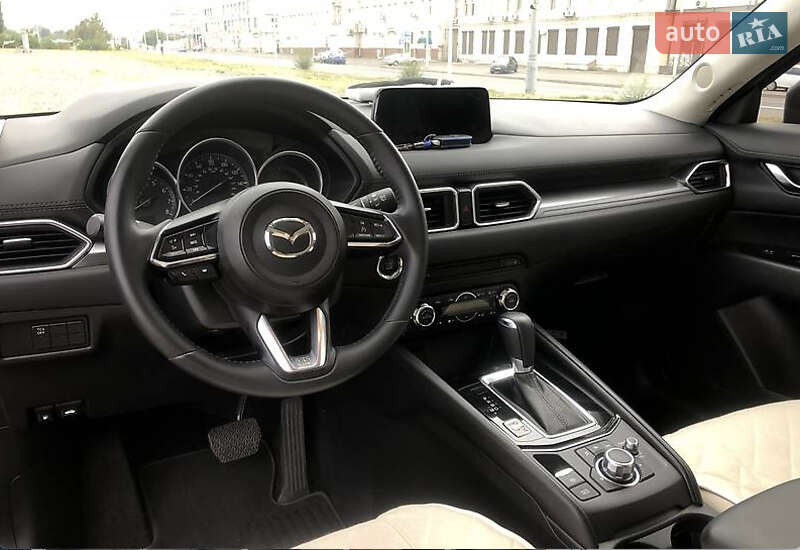Внедорожник / Кроссовер Mazda CX-5 2017 в Киеве