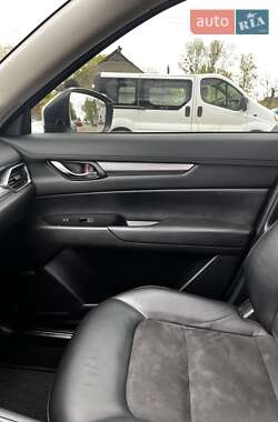 Внедорожник / Кроссовер Mazda CX-5 2018 в 