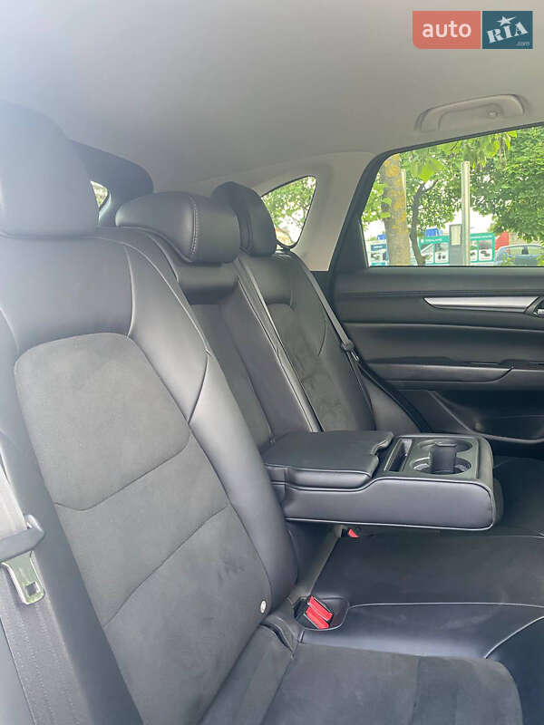 Позашляховик / Кросовер Mazda CX-5 2017 в Чернівцях