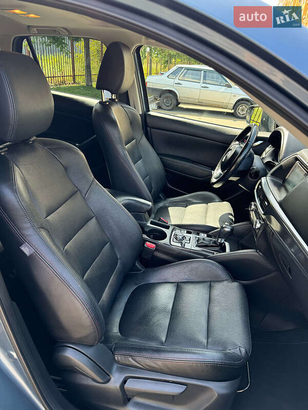 Внедорожник / Кроссовер Mazda CX-5 2016 в Софиевской Борщаговке