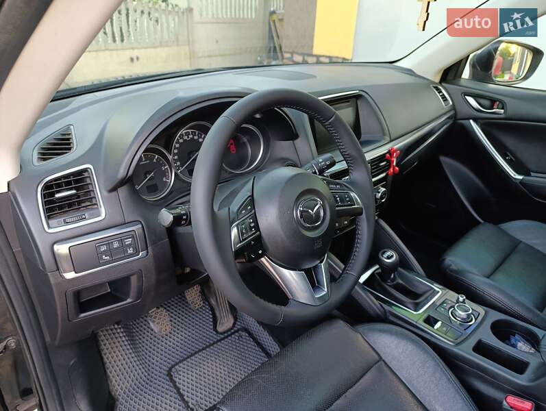 Внедорожник / Кроссовер Mazda CX-5 2016 в Малой Виске