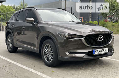 Позашляховик / Кросовер Mazda CX-5 2017 в Чернівцях