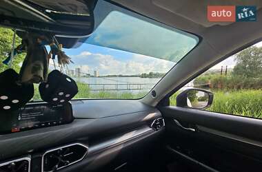 Позашляховик / Кросовер Mazda CX-5 2018 в 