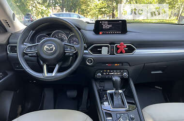 Позашляховик / Кросовер Mazda CX-5 2019 в 