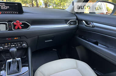 Позашляховик / Кросовер Mazda CX-5 2019 в 