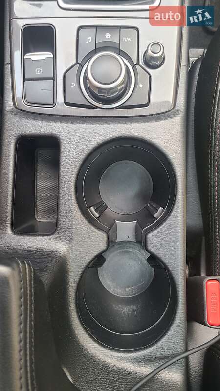 Внедорожник / Кроссовер Mazda CX-5 2016 в Вишневом фото 5 Внедорожник / Кроссовер Mazda CX-5 2016 в Вишневом