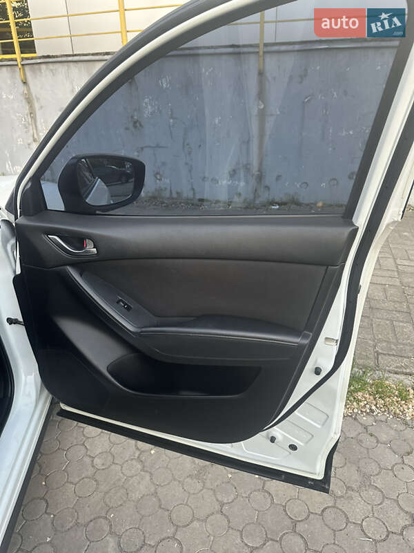 Позашляховик / Кросовер Mazda CX-5 2015 в Дніпрі